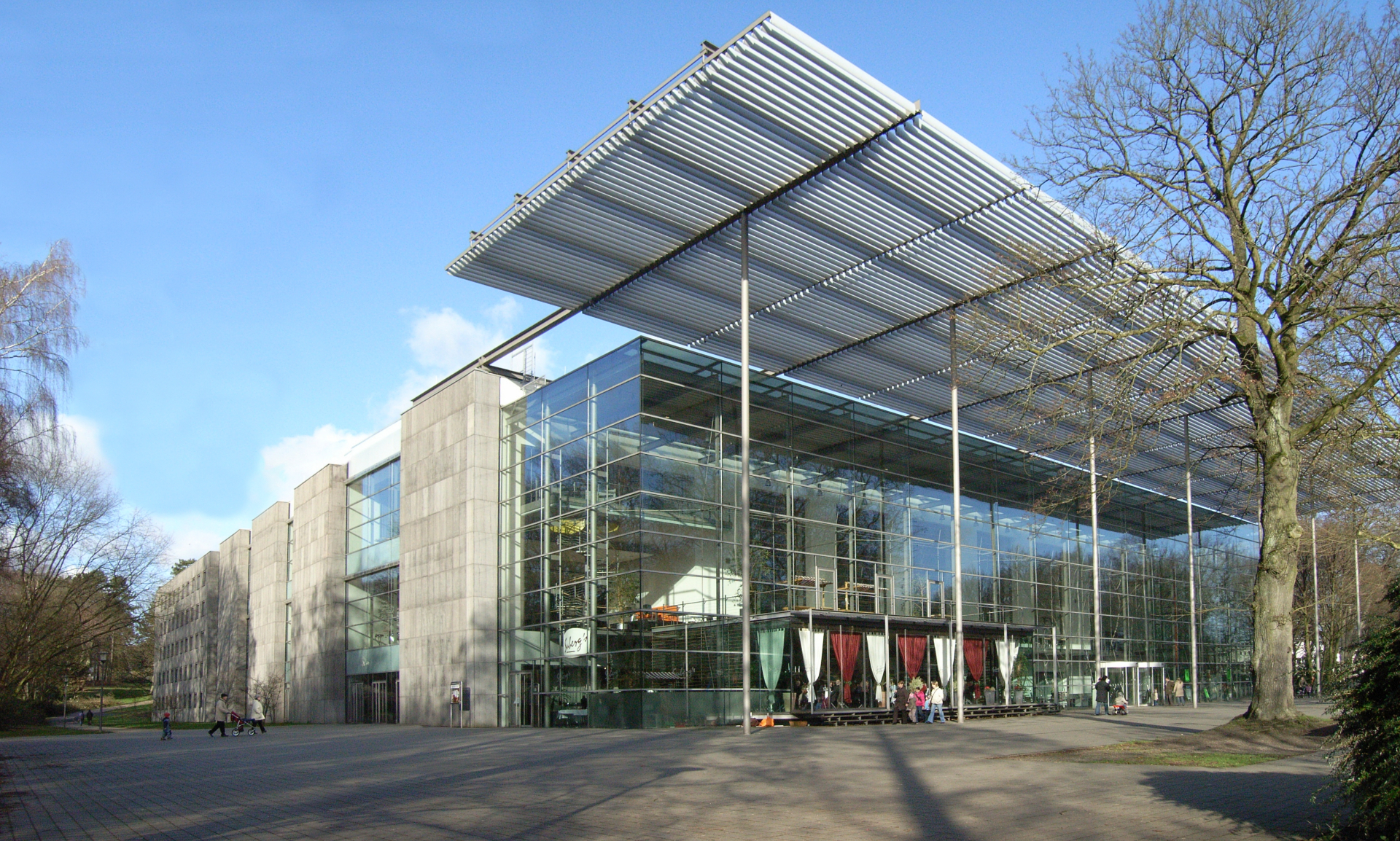 Ruhrfestspielhaus Recklinghausen auf dem Grünen Hügel bei Abendlicht